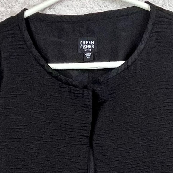 Eileen Fisher Women's 100% Silk Black Crinkle Magnetic Button Jacket Sz LP - Picture 3 of 15
